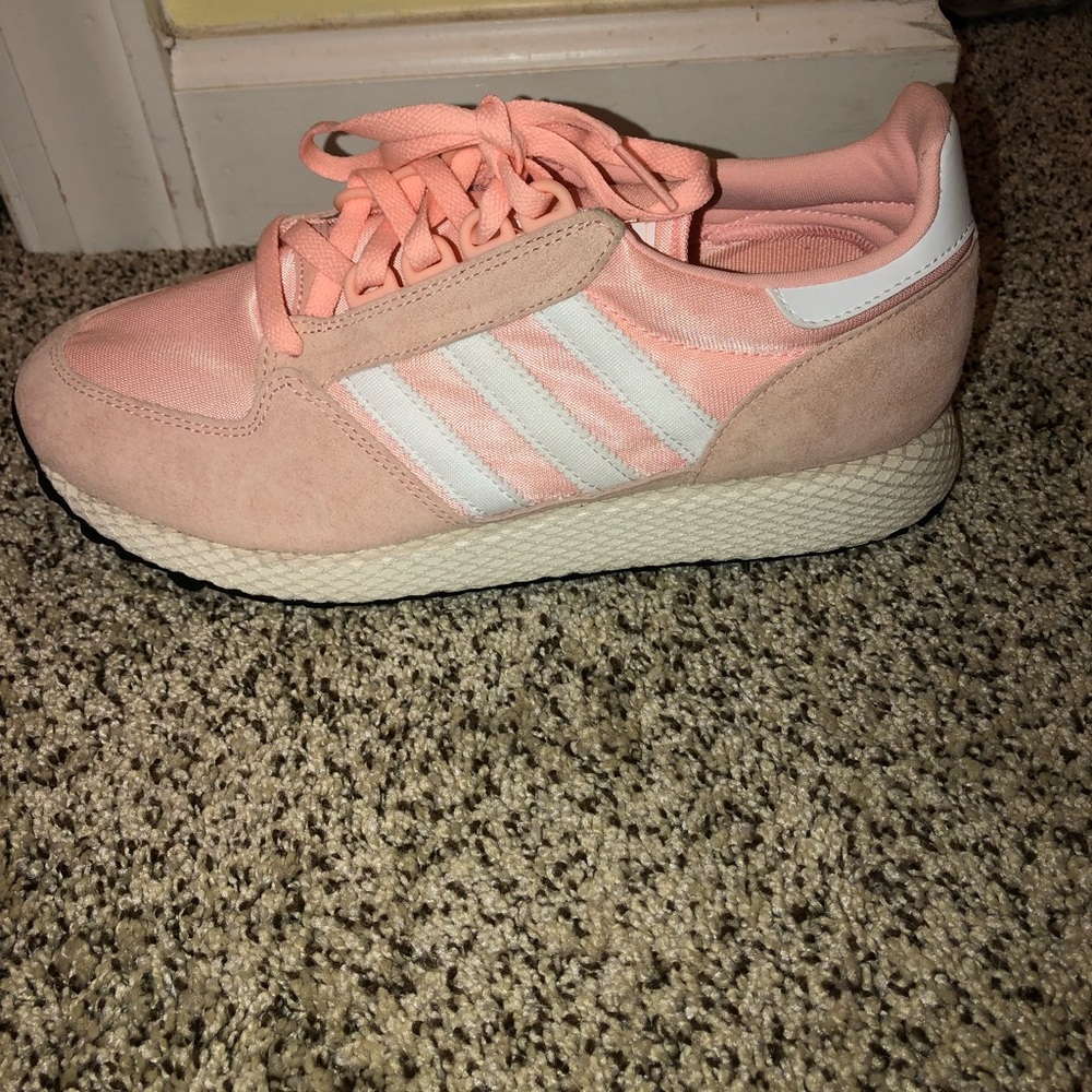 Adidas Tennis Shoes